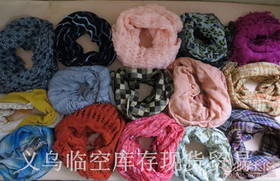 【臨空2017春季地?cái)傌浽礋豳u圍巾5元雜款女士時(shí)尚保暖披肩圍脖廠家批發(fā)混款198圍巾】義烏市臨空日用百貨商行 - 產(chǎn)品庫(kù)