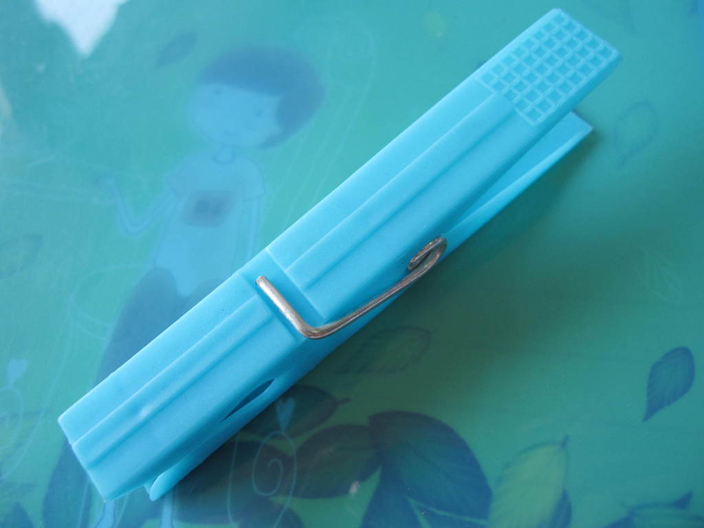 【工廠直供 價格最優(yōu)塑料衣夾 9909 塑料夾 彩色夾子】價格,廠家,圖片,衣架/衣夾,臨海市多樂日用品-